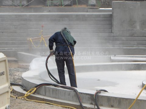 施工現(xiàn)場(chǎng)噴砂操作