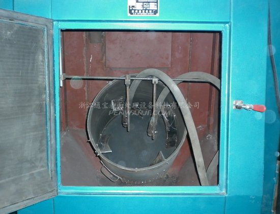 高壓滾筒式噴砂機內(nèi)倉