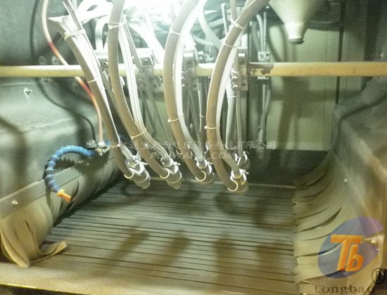 輸送式噴砂機工作艙
